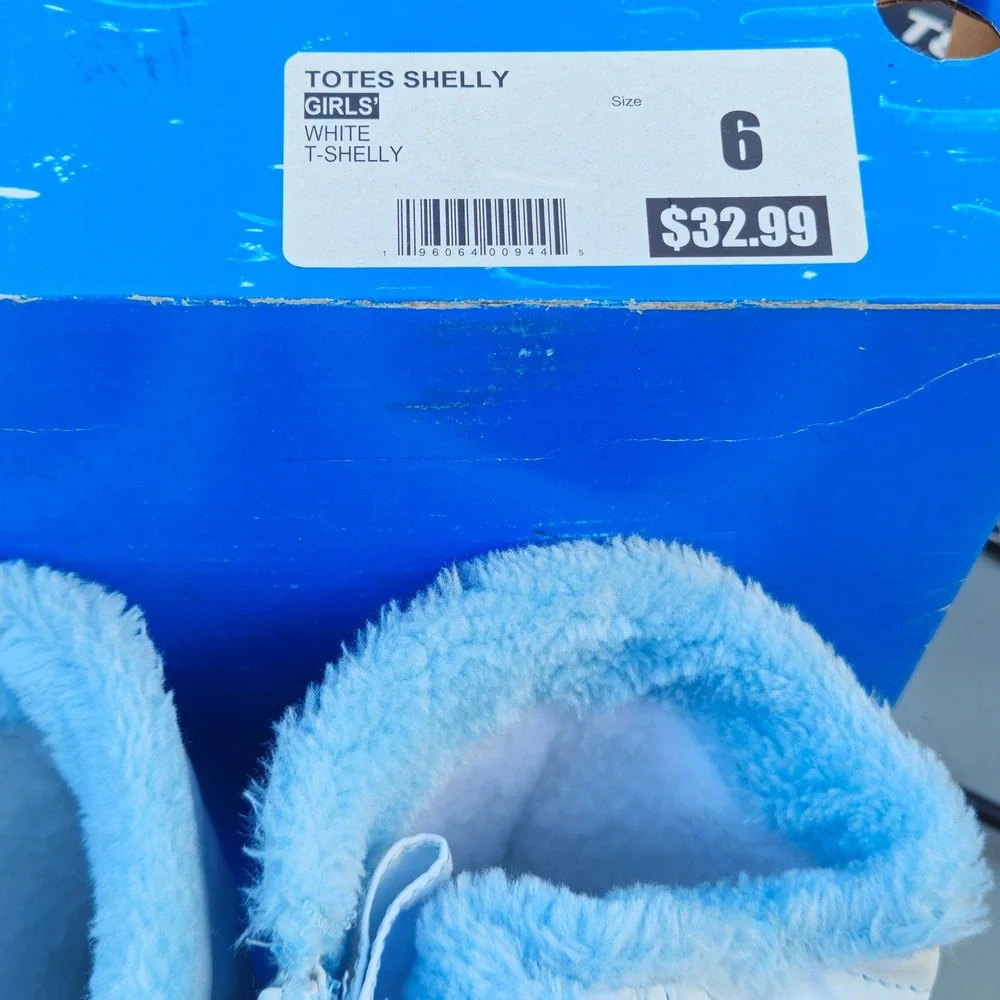 Totes Shelly Snow Boots Girls Size 6 White Blue Quilted Faux Fur Zip Up T-SHELLY